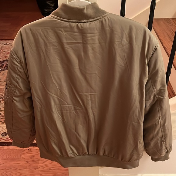 RSQ Womens Taupe Bomber Jacket /NWT/XL - Picture 15 of 16